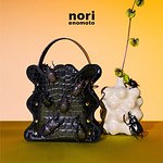 ノリ エノモト“ウェイビーデザイン×立体的なフォルム”の新作バッグ「マルディマタン」｜写真1