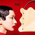 ノリ エノモト“ウェイビーデザイン×立体的なフォルム”の新作バッグ「マルディマタン」｜写真9