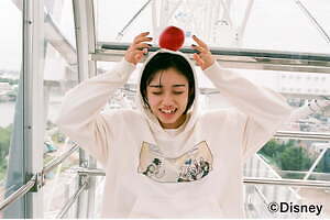 ディズニー「白雪姫」“レトロコミック調”のウェアがマラミュートから、“リンゴ”のアクセサリーも
