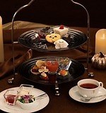 丸ノ内ホテルのハロウィンアフタヌーンティー“お化け型”マロンタルトや“魔女の帽子”ゼリーなど｜写真1