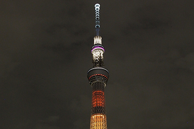 東京スカイツリーに、地元小学生がデザインした特別ライティングが点灯！