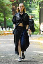 ホワイトマウンテニアリング 2022年春夏コレクション - 自由にまとう服｜写真5