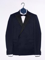 kolor(カラー)のスーツラインより、エレガントな新作タキシードやコートが登場｜写真8