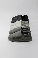 ムーンスター「エイトテンス」新作"キッチン靴"着想のローファー、工業製品イメージの新色グレーも｜写真16