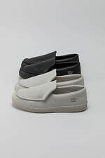 ムーンスター「エイトテンス」新作"キッチン靴"着想のローファー、工業製品イメージの新色グレーも｜写真2