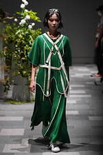 ホウガ 2022年春夏コレクション - 心を解放させる、特別なレジャードレス｜写真32