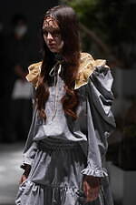 ホウガ 2022年春夏コレクション - 心を解放させる、特別なレジャードレス｜写真42