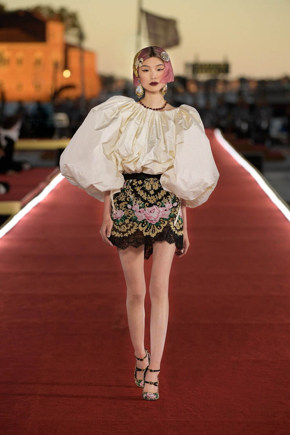 ドルチェ＆ガッバーナ アルタ モーダ(DOLCE&GABBANA Alta Moda) 2021-22年秋冬ウィメンズコレクション  - 写真31