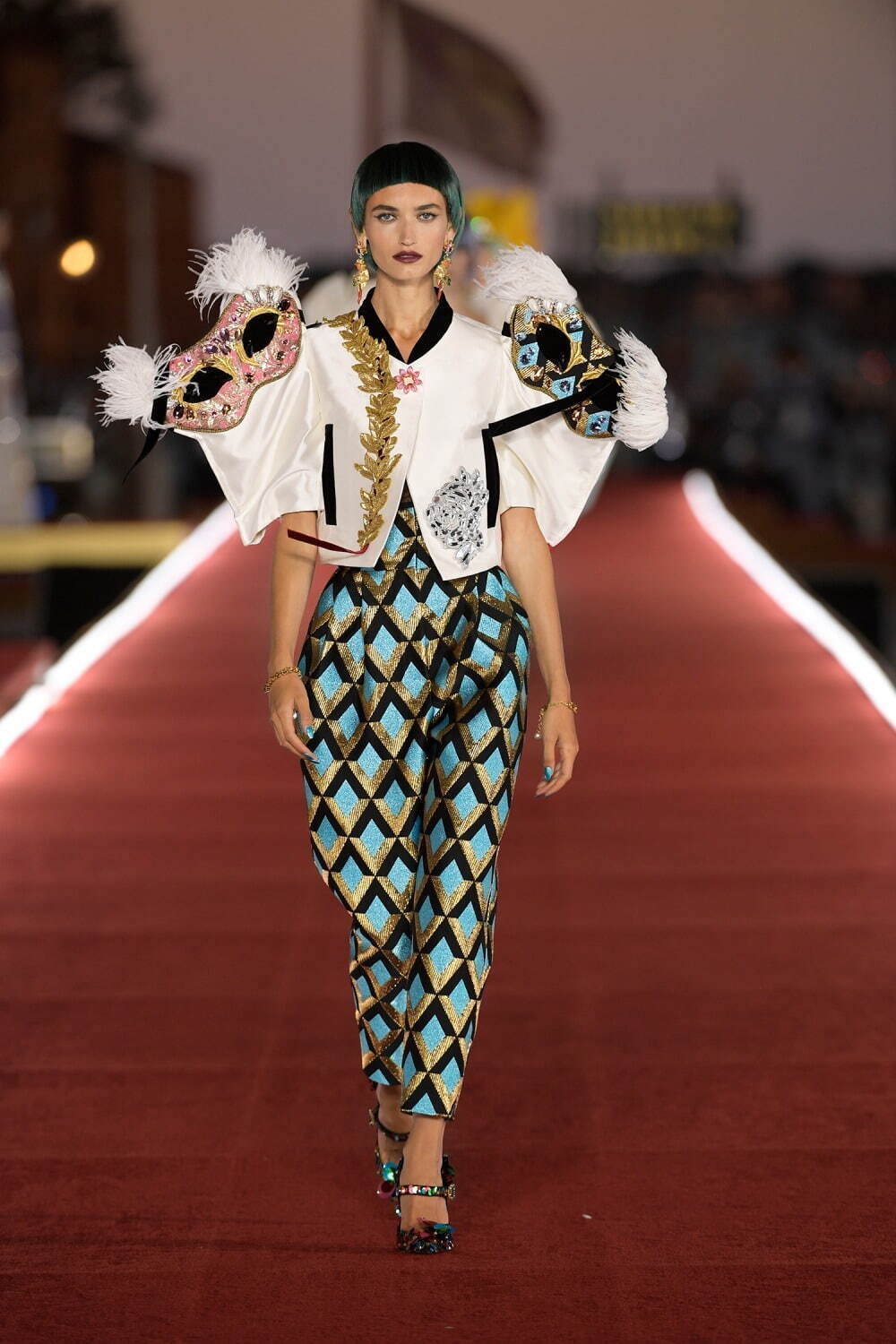 ドルチェ＆ガッバーナ アルタ モーダ(DOLCE&GABBANA Alta Moda) 2021-22年秋冬ウィメンズコレクション  - 写真78