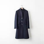 ジョルジオ・アルマーニが愛する“ネイビー＆カシミア”のコレクション、オンオフで使えるコートやニット｜写真5