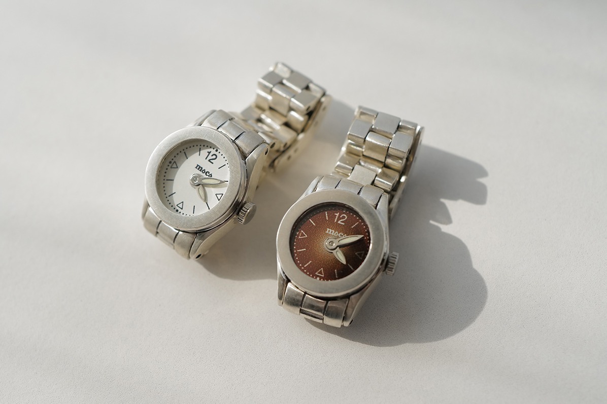 moco | ring watch | finger watch | 指時計 | Japan Tokyo