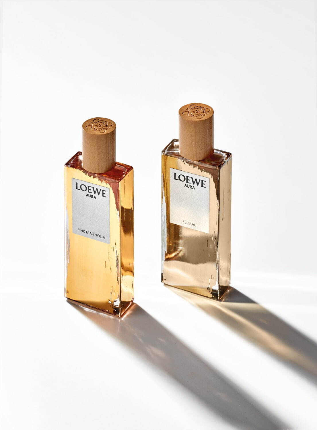 ロエベの香水「ボタニカルレインボー」地中海の夕陽や水の煌めきから