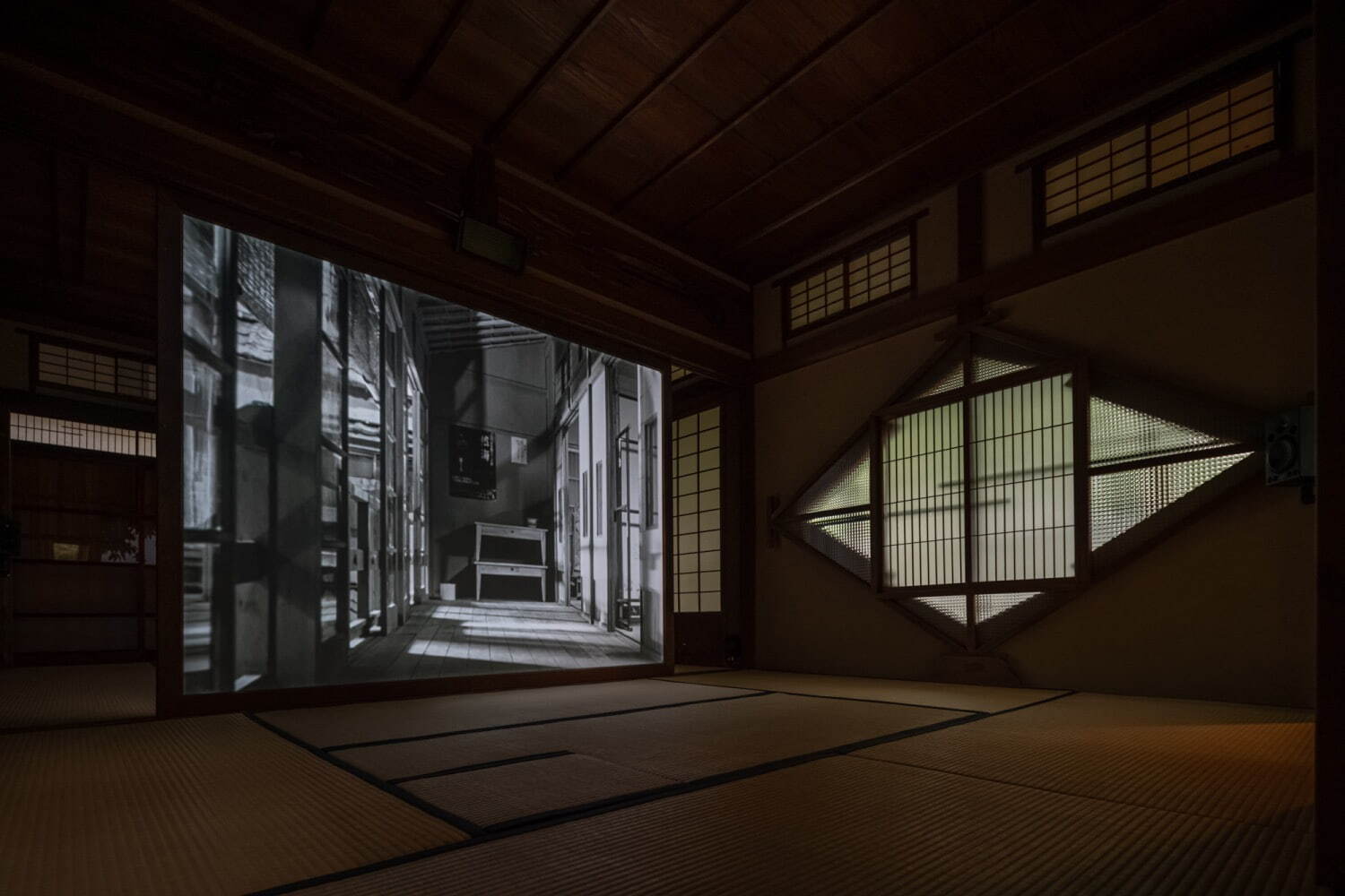 ホー・ツーニェン《旅館アポリア》2019年 Photographed by Tololo Studio