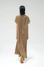 サポートサーフェス 2022年春夏コレクション、包み込むようなしなやかさと凛とした強さ｜写真30