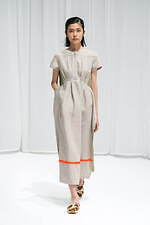 サポートサーフェス 2022年春夏コレクション、包み込むようなしなやかさと凛とした強さ｜写真45