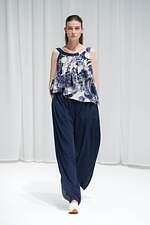 サポートサーフェス 2022年春夏コレクション、包み込むようなしなやかさと凛とした強さ｜写真67