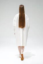 サポートサーフェス 2022年春夏コレクション、包み込むようなしなやかさと凛とした強さ｜写真88