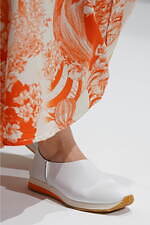 サポートサーフェス 2022年春夏コレクション、包み込むようなしなやかさと凛とした強さ｜写真114