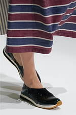 サポートサーフェス 2022年春夏コレクション、包み込むようなしなやかさと凛とした強さ｜写真116