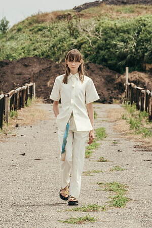 チノ 2022年春夏コレクション - 柔らかな空気に包まれて｜写真6