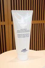 人気デパコス「おすすめ高級ハンドクリーム16選」貰って嬉しい“美のプレゼント”リスト｜写真7