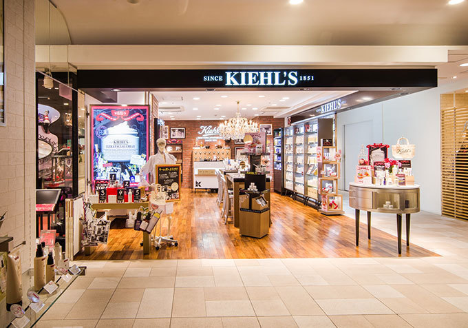 キールズ博多阪急店オープン ‐ ノベルティキャンペーンを開催 | 写真