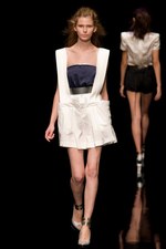 araisara(アライサラ) 2010S/S 日本の伝統をモダンデザインに｜写真14