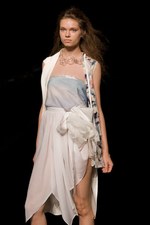 araisara(アライサラ) 2010S/S 日本の伝統をモダンデザインに｜写真24