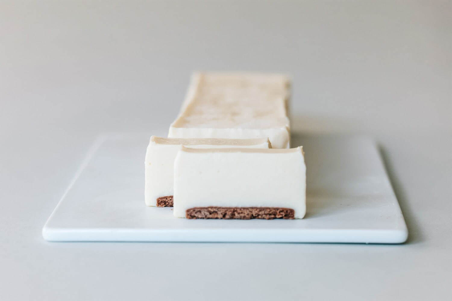 ミニマル(チョコレート)(Minimal) カカオレアチーズケーキ｜写真2