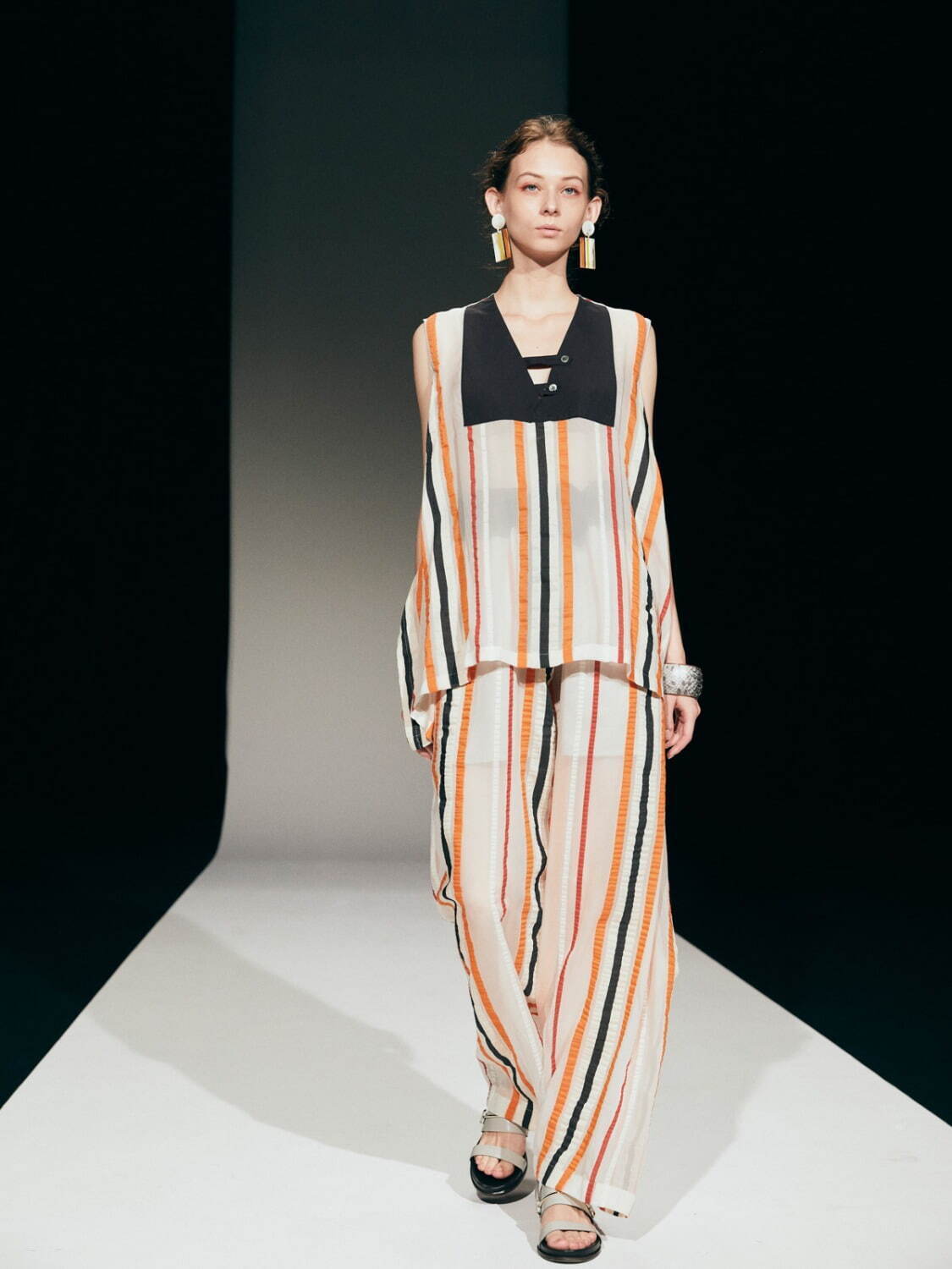 エズミ 2022年春夏<span>コレクション</span> - 写真14