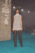 ボッテガ・ヴェネタ 21-22年秋冬コレクション	- 対極的な要素で呼び起こすムーブメント｜写真33