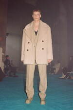 ボッテガ・ヴェネタ 21-22年秋冬コレクション	- 対極的な要素で呼び起こすムーブメント｜写真34