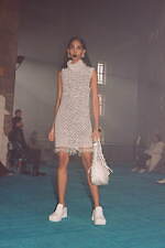 ボッテガ・ヴェネタ 21-22年秋冬コレクション	- 対極的な要素で呼び起こすムーブメント｜写真36