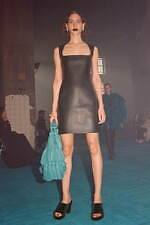 ボッテガ・ヴェネタ 21-22年秋冬コレクション	- 対極的な要素で呼び起こすムーブメント｜写真46