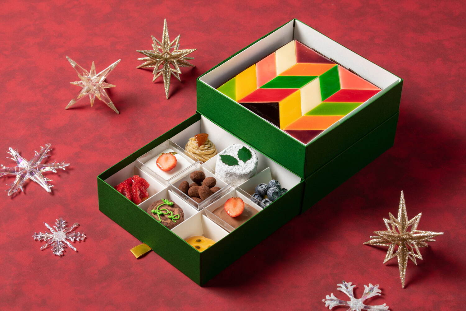 グランド ハイアット 東京のクリスマスケーキ21 高さ約35cm お菓子の家セットなど ファッションプレス