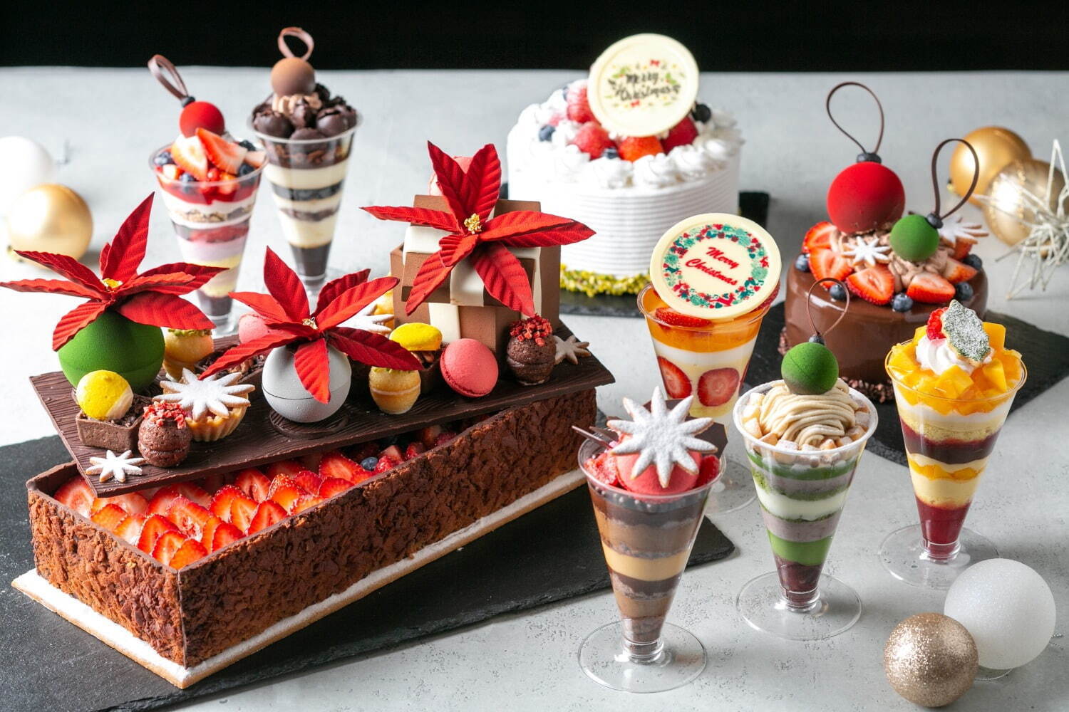 新横浜プリンスホテル パフェ型 クリスマスケーキ プレゼントボックス型 ベリータルトも ファッションプレス 新横浜プリンスホテル パフェ型 クリスマスケーキ プレゼントボックス型 ベリータルトも ファッションプレス