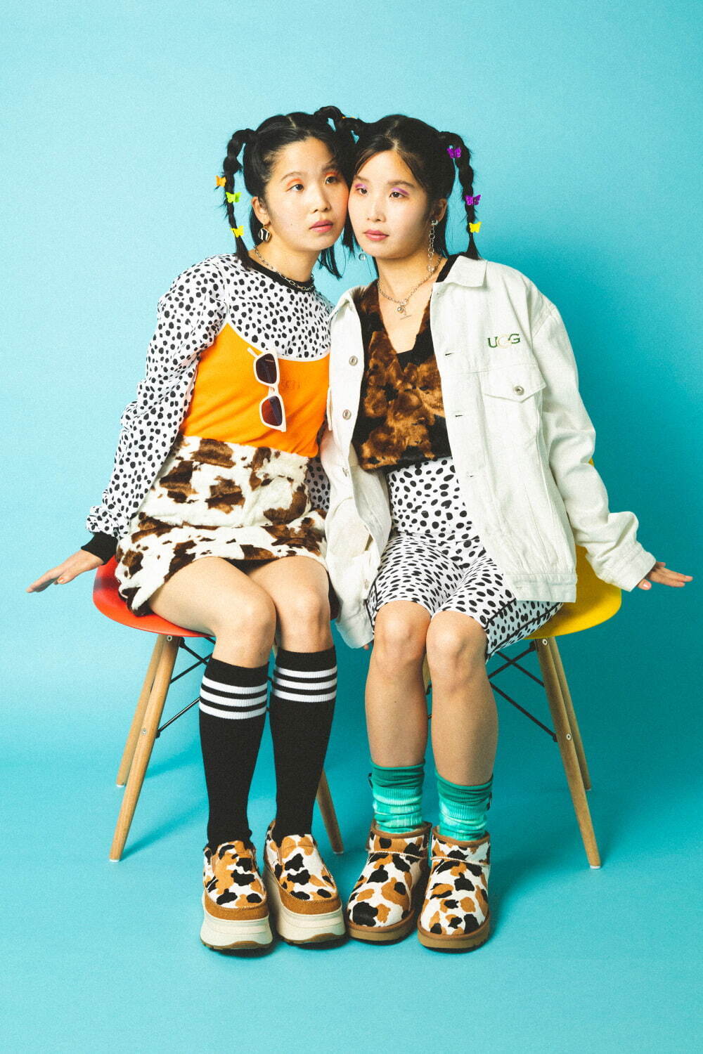 UGGから“牛柄”の新作シューズ、ふわふわシープスキンブーツや厚底 
