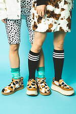 写真16/44｜UGGから“牛柄”の新作シューズ、ふわふわシープスキン