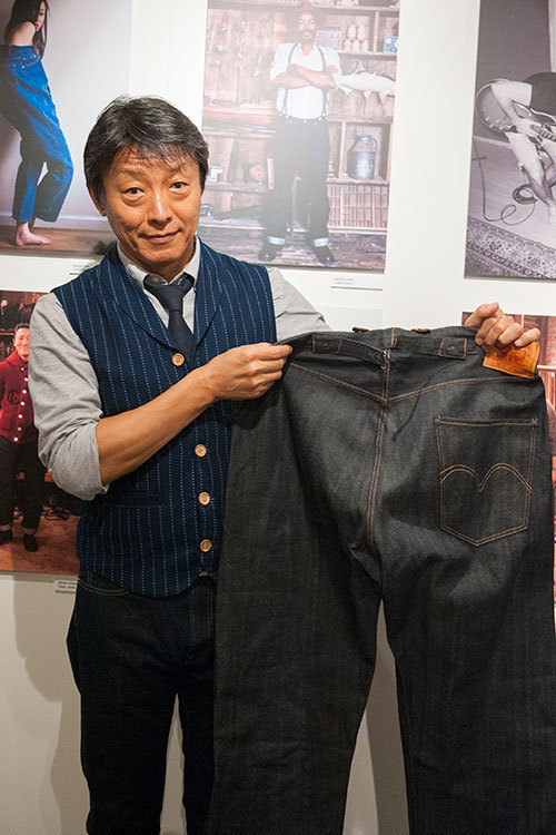 リーバイスがジーンズ生誕140周年の展覧会 - サンローランのデニムジャケットなど貴重アーカイブ展示 コピー