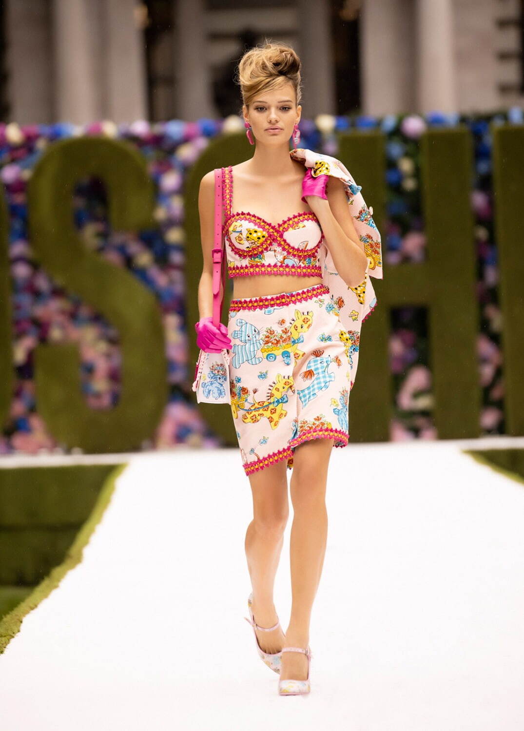 モスキーノ(MOSCHINO) 2022年春夏ウィメンズコレクション  - 写真24