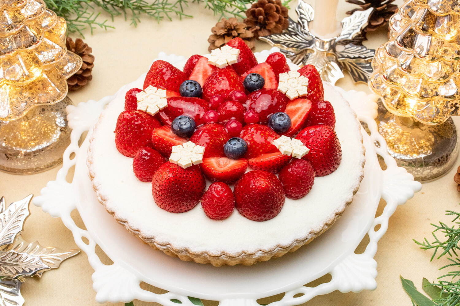 キル フェ ボンのクリスマスケーキ2021、“ティアラ型”イチゴタルトや“ツリー型”フルーツタルト｜写真5