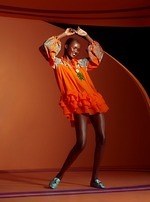 H&M×アイリス・アプフェル、パールを飾った“えんどう豆”柄ジャケットやカエルのビジューアクセサリー｜写真14