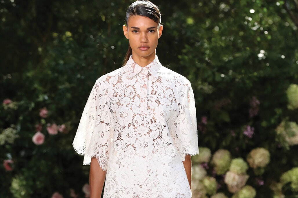 マイケル・コース コレクション 2022年春夏コレクション、シンプルで力強い愛の喜び