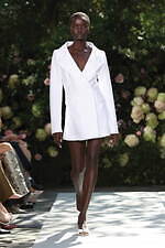 マイケル・コース コレクション 2022年春夏コレクション、シンプルで力強い愛の喜び｜写真4