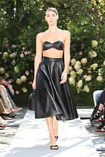 マイケル・コース コレクション 2022年春夏コレクション、シンプルで力強い愛の喜び｜写真5