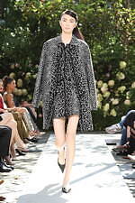 マイケル・コース コレクション 2022年春夏コレクション、シンプルで力強い愛の喜び｜写真16