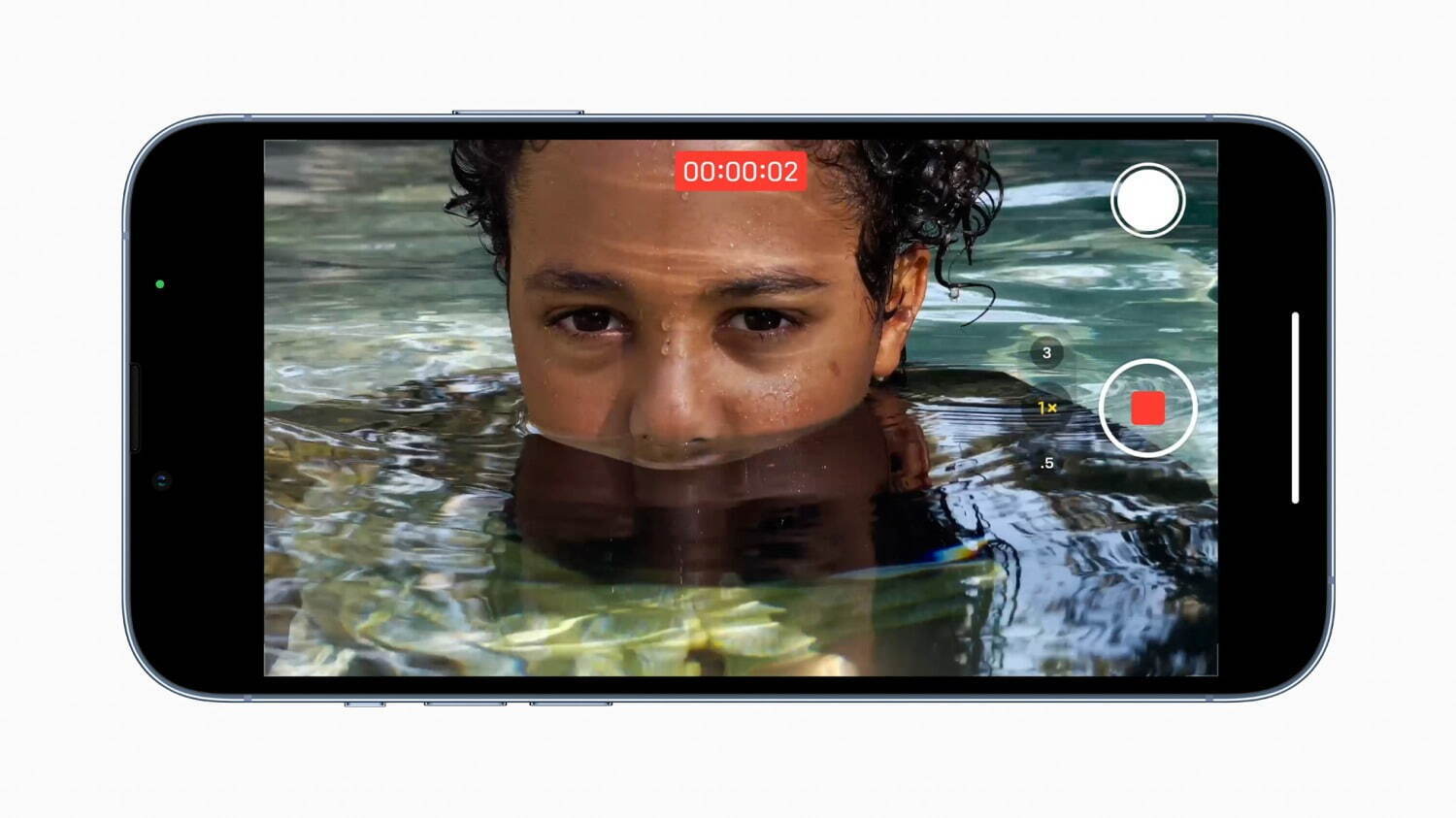 アップル「iPhone 13 Pro/13 Pro Max」シエラブルー含む4色、史上最高のカメラ搭載｜写真2