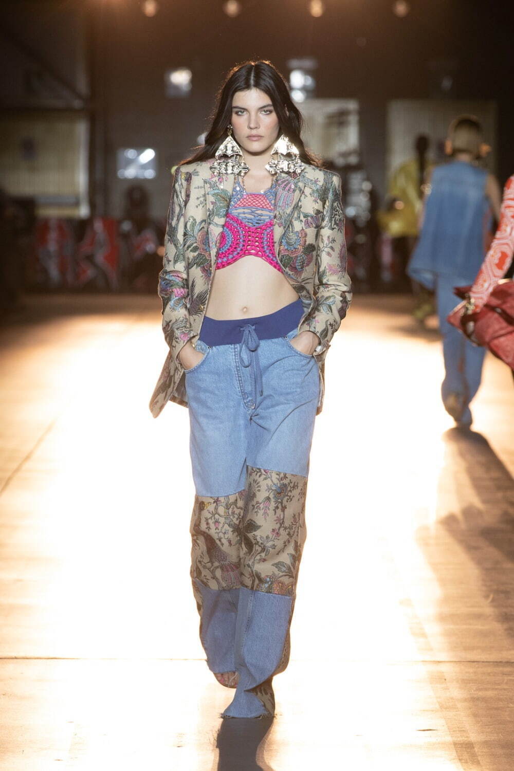 エトロ(ETRO) 2022年春夏ウィメンズコレクション - ファッションプレス