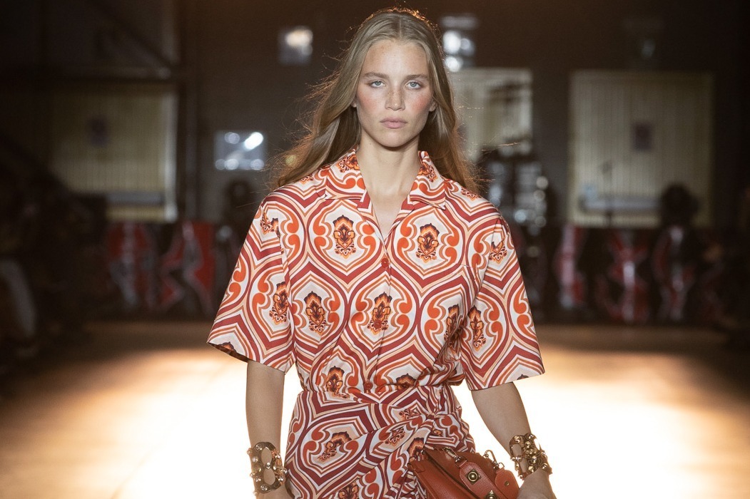 エトロ(ETRO) コレクション - ファッションプレス