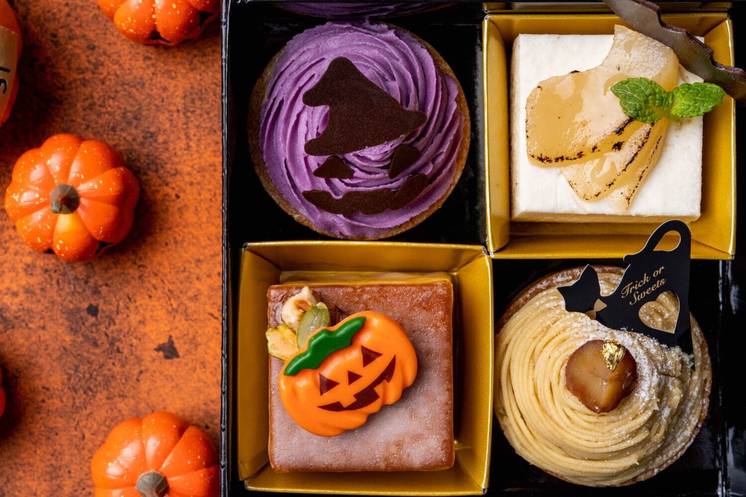 [中段]右上から時計回りに)ムースキャラメル ポワール／和栗のモンブラン／安納芋と紫芋のパウンドケーキ／紫芋タルト
